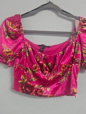 Forever 21 velvet crop top